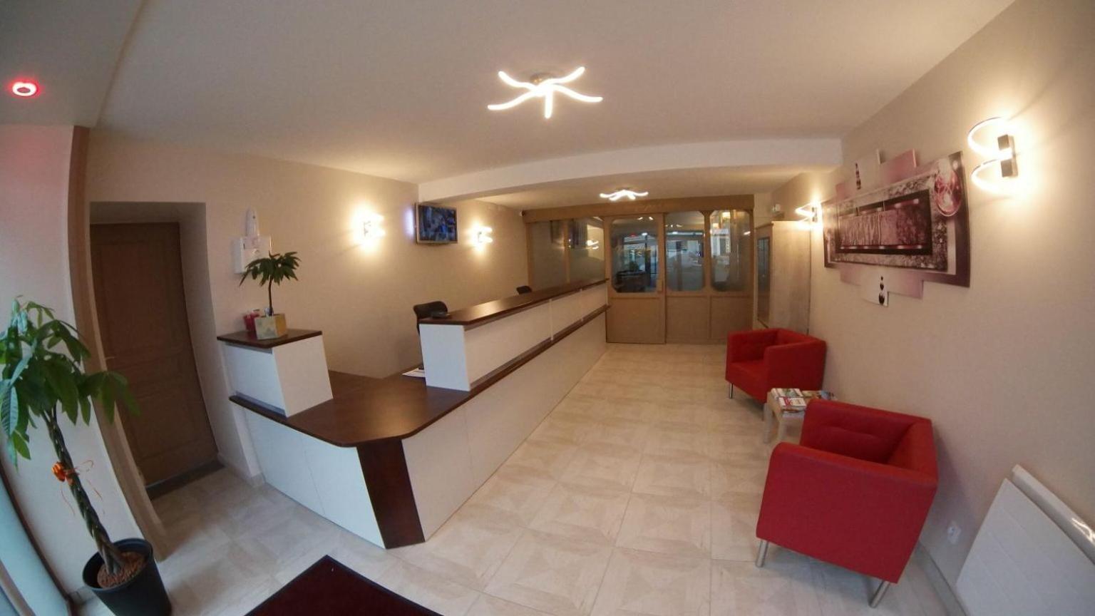 Nevers Hotel Esterno foto