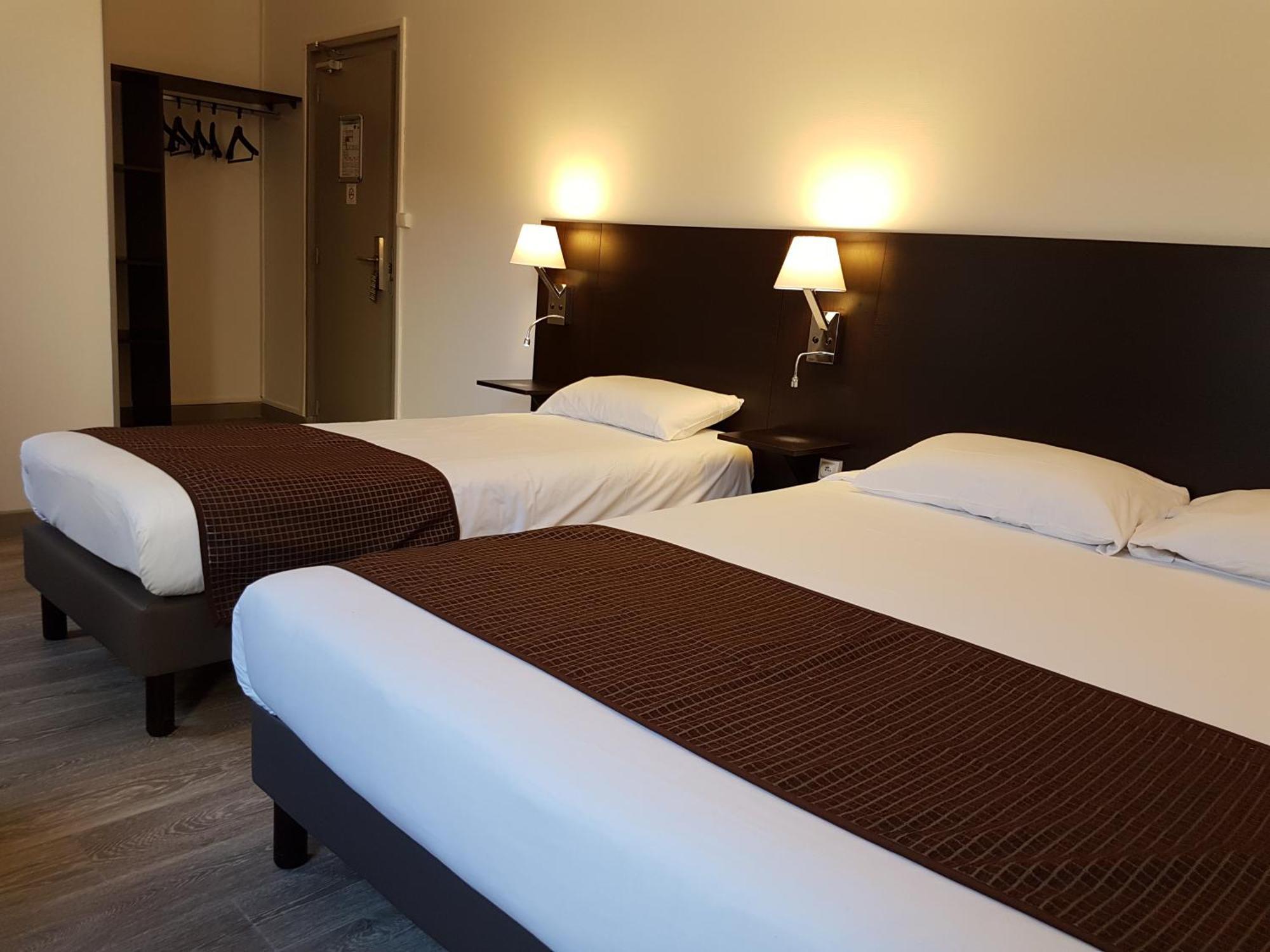 Nevers Hotel Esterno foto